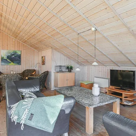 Awesome Home In Nykobing Sj With Sauna * Tjørneholm