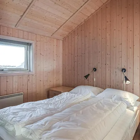 Ferienhaus Awesome Home In Nykobing Sj With Sauna
